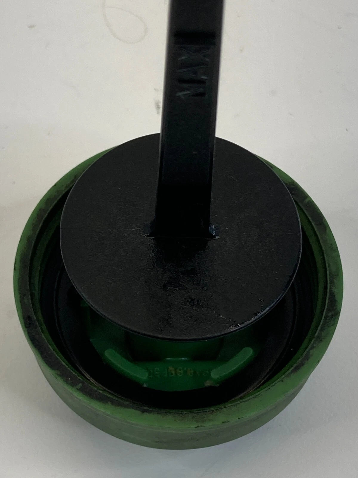 1998-2004 AUDI A6 QUATTRO POWER STEERING FLUID RESERVOIR LID CAP DIP STICK TOP