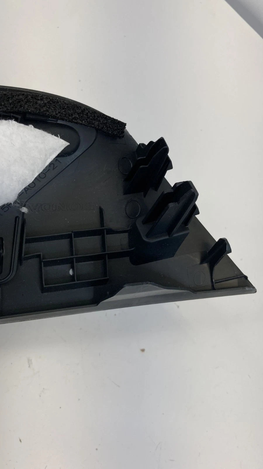 2015-2020 HONDA FIT LEFT SIDE LOWER PILLAR GARNISH COVER TRIM 84152-T5R-A010 OEM