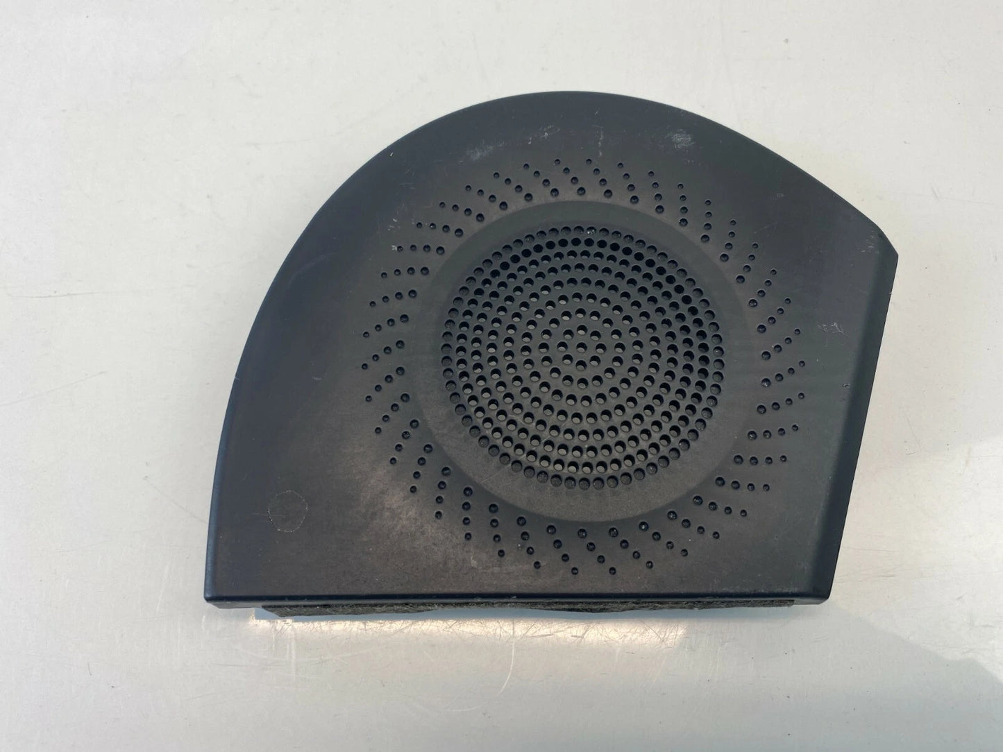 2011-2014 HYUNDAI SONATA DASH RIGHT PANEL SPEAKER COVER TRIM BEZEL 84726-3S100