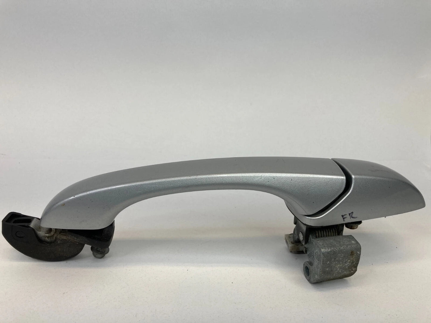 2011-2014 CHRYSLER 200 FRONT RIGHT PASSENGER SIDE EXTERIOR OUTER DOOR HANDLE OEM