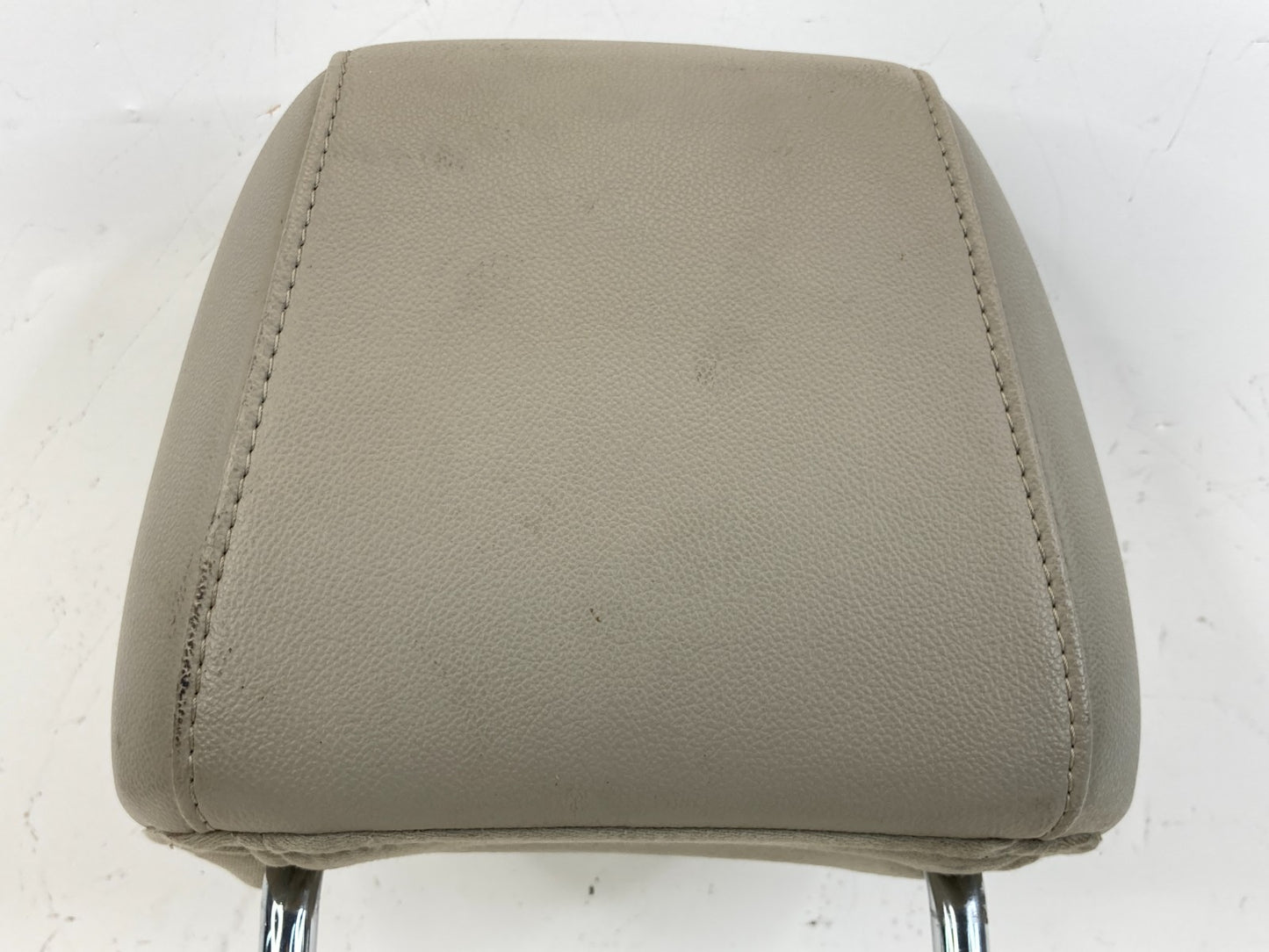 13-16 Ford C-Max 17-19 Escape Front Left Driver Side Seat Headrest Head Rest OEM