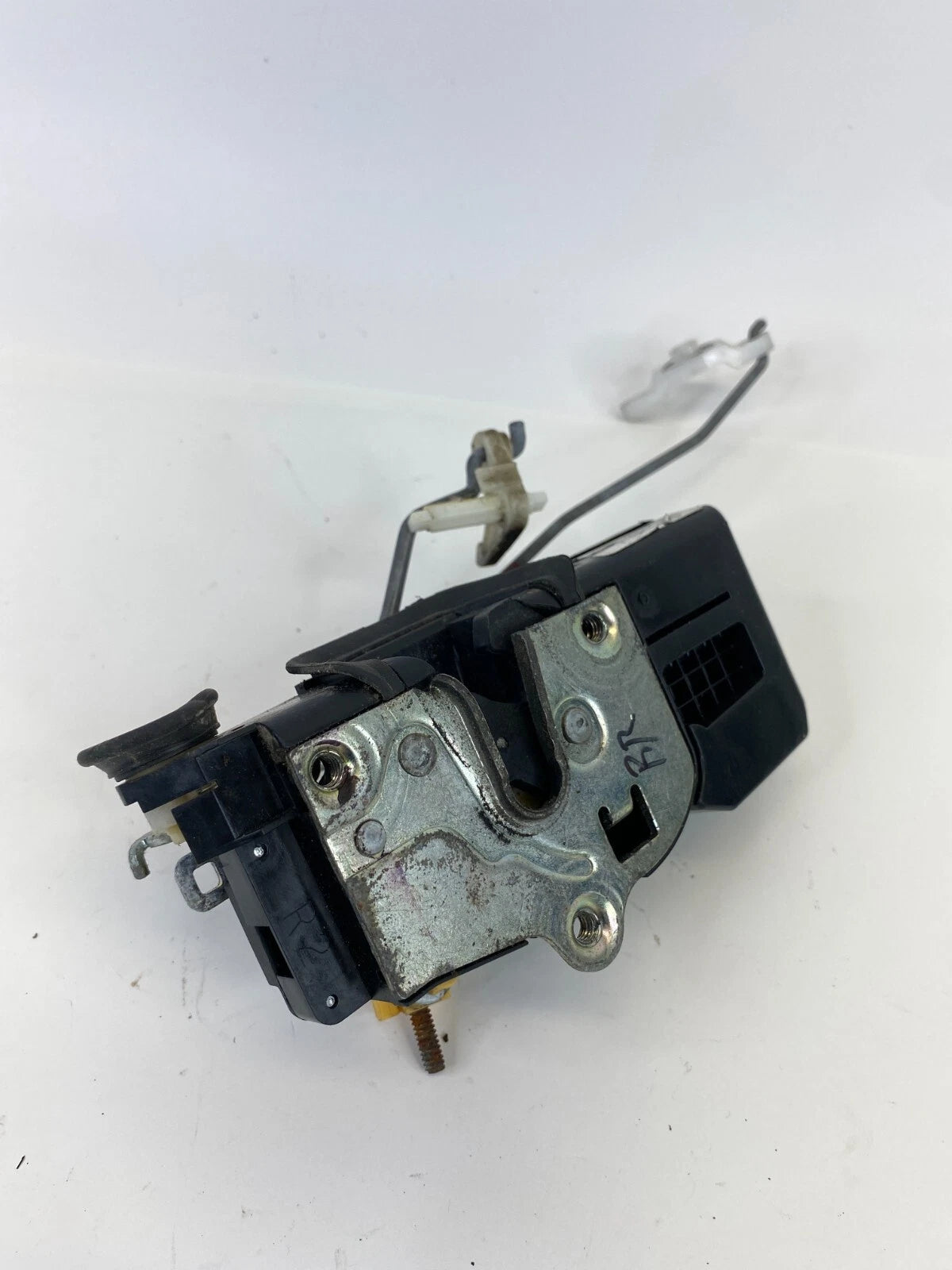 2007-2009 SUZUKI XL-7 REAR RIGHT PASSENGER DOOR LOCK LATCH ACTUATOR OEM 16889614