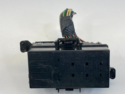 2003-2005 Ford Crown Victoria Grand Marquis Under Hood Engine Fuse Relay Box OEM