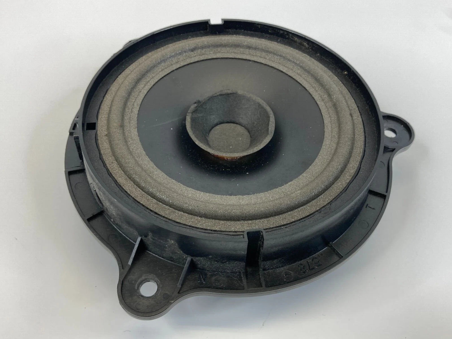 2008-2010 NISSAN ROGUE REAR RIGHT SIDE DOOR SPEAKER AUDIO ASSEMBLY 28156-JM00A