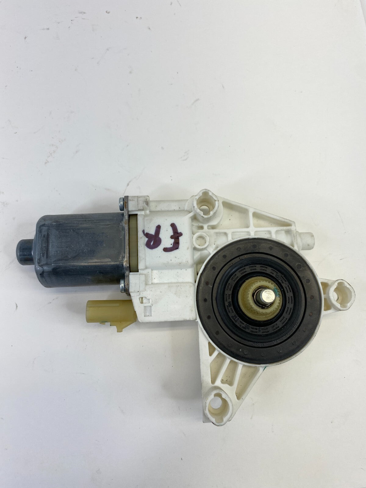 2009-2020 Dodge Journey Front Right Passenger Door Window Motor 0130822474