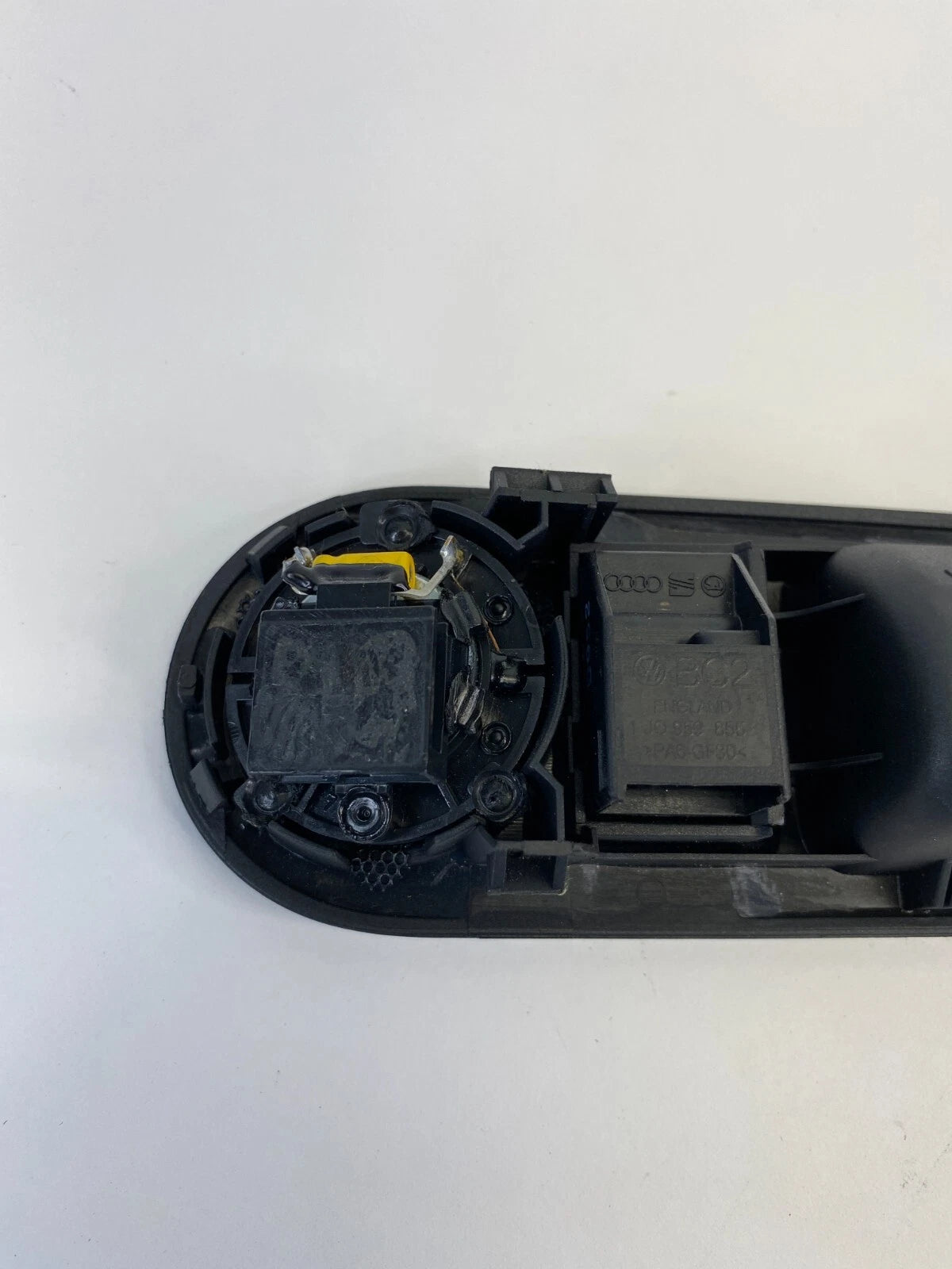 01-05 VW PASSAT REAR LEFT INTERIOR DOOR HANDLE W SWITCH & TWEETER 3B0839113 OEM