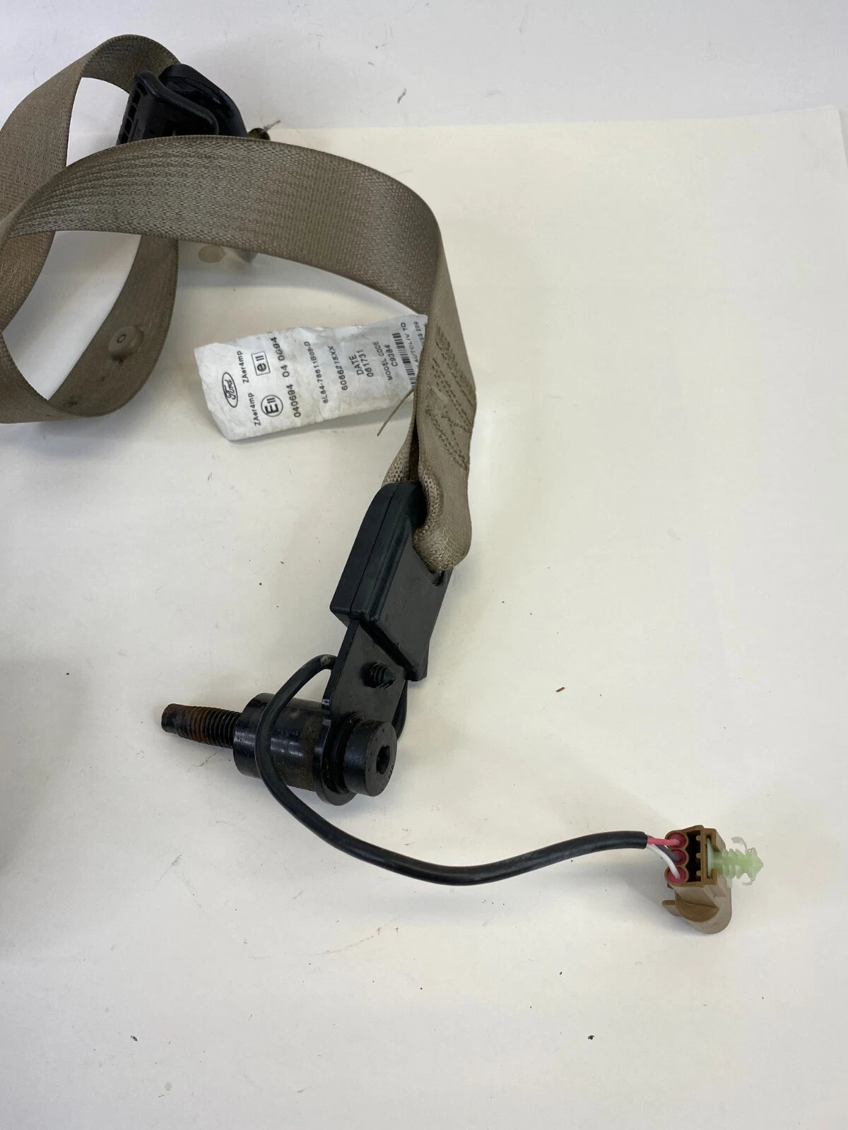 05-07 FORD ESCAPE FRONT RIGHT PASSENGER SEAT BELT RETRACTOR 6L84-78611B08-D OEM