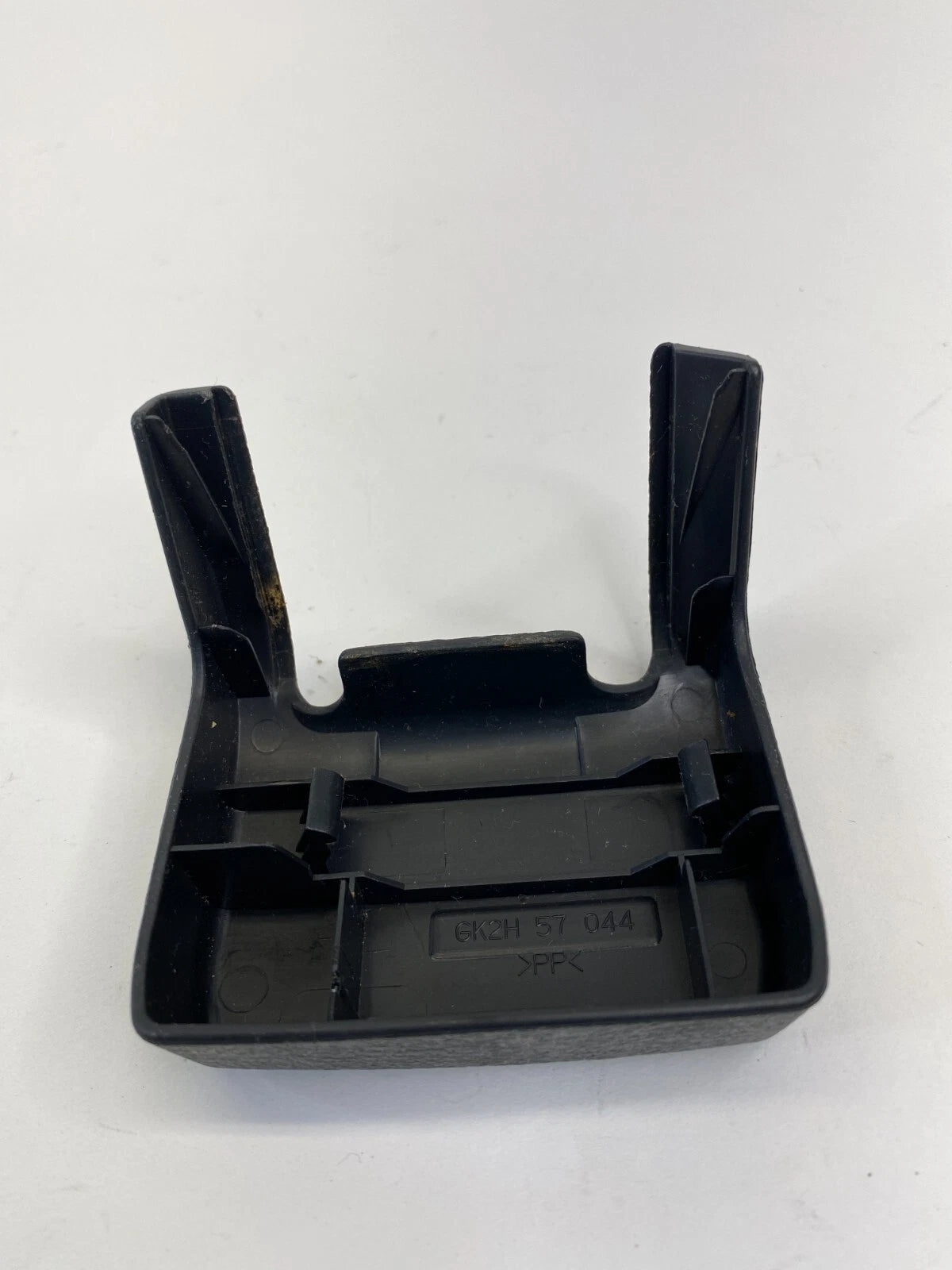 2003-2007 MAZDA 6 MAZDA6 DRIVER SEAT FRONT SIDE RAIL COVER TRIM GK2H-57-044 OEM