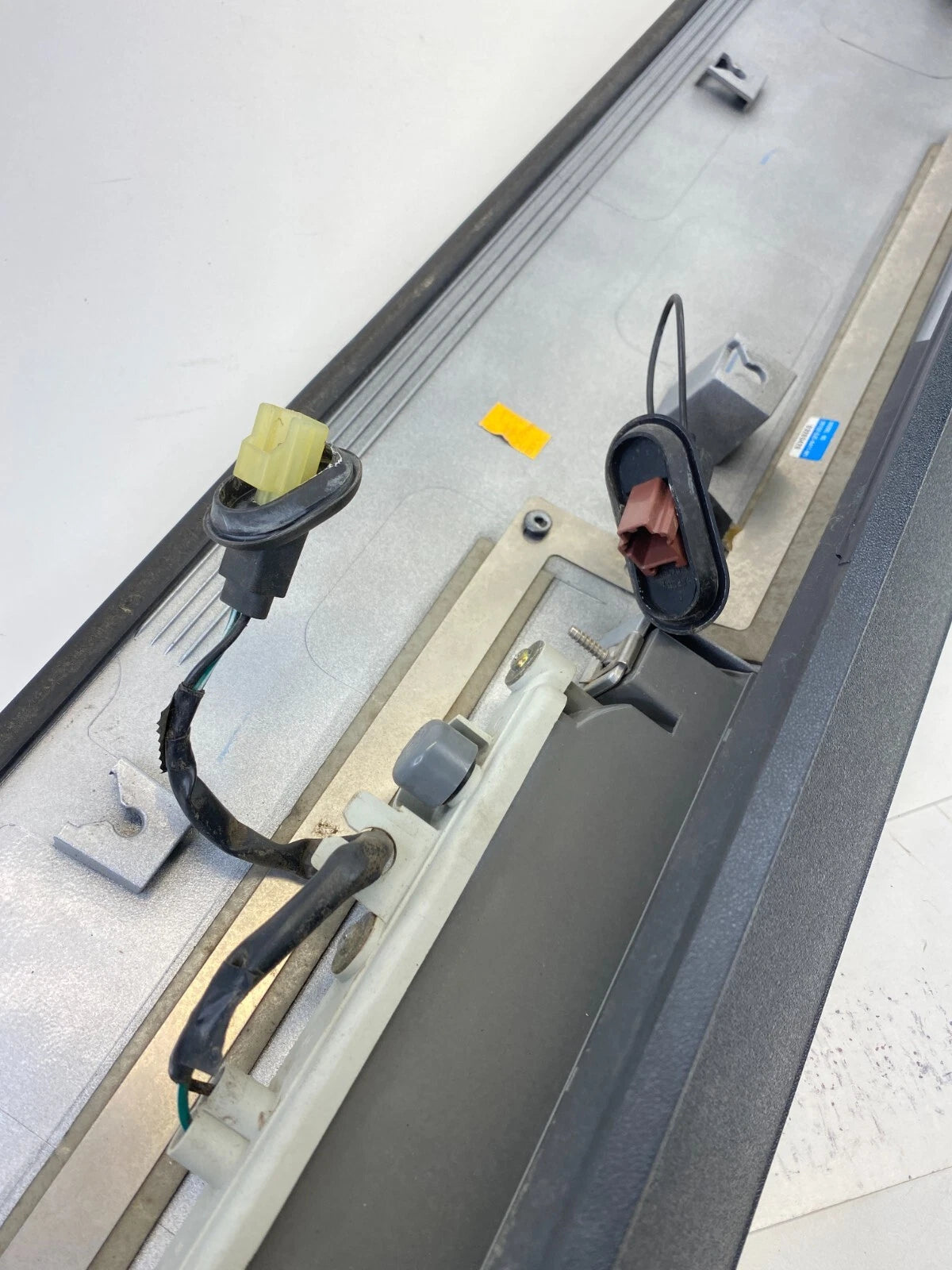 2006-2014 HONDA RIDGELINE REAR TRUNK SPOILER W/ THIRD BRAKE LIGHT 74300-SJC-A020