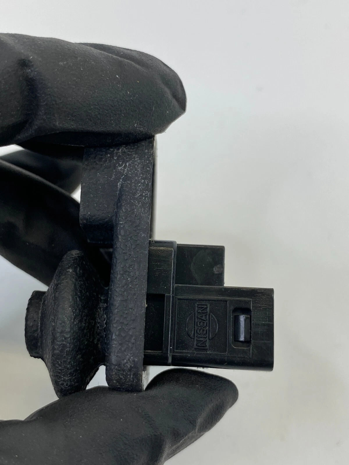 2003-2008 INFINITI G35 SEDAN REAR LEFT DOOR AJAR JAMB LIGHT LAMP SWITCH BUTTON