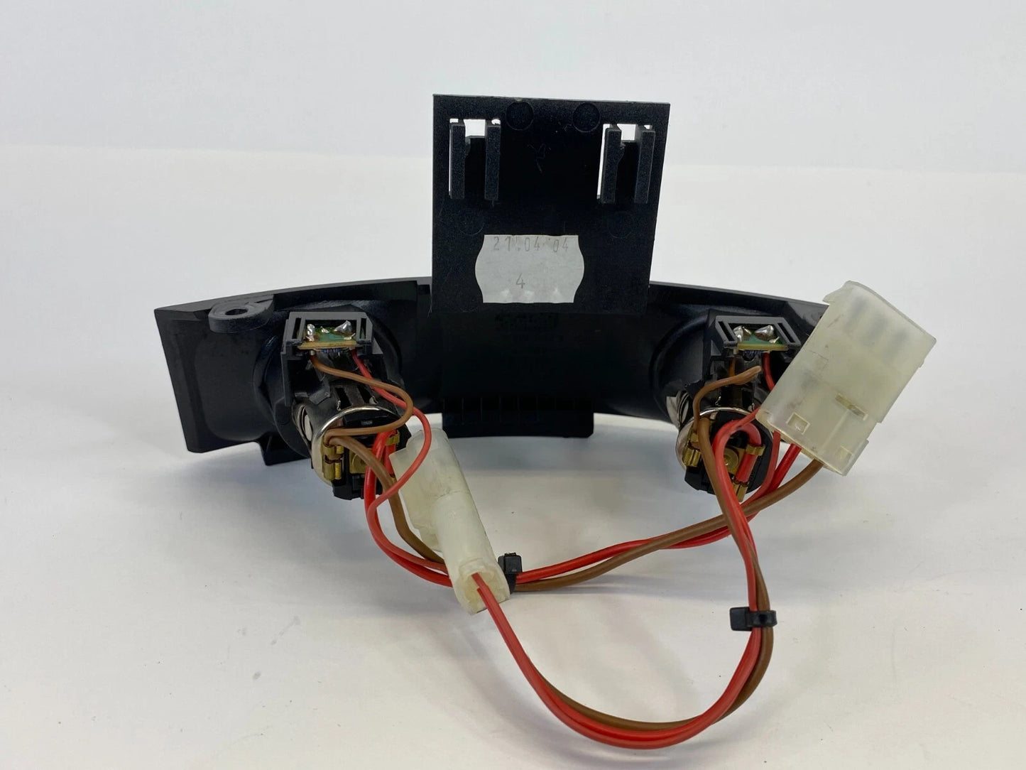 02-05 BMW 745I REAR CENTER CONSOLE CIGARETTE LIGHTER POWER OUTLET 51167002402