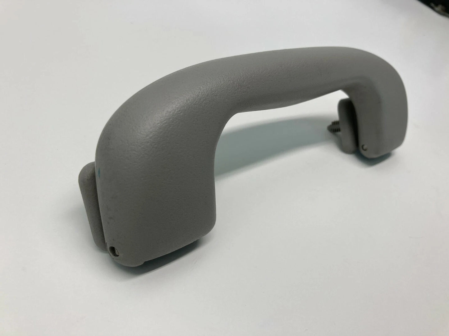2006-2013 CHEVROLET IMPALA ROOF REAR RIGHT PASSENGER SIDE GRAB GRIP HANDLE OEM