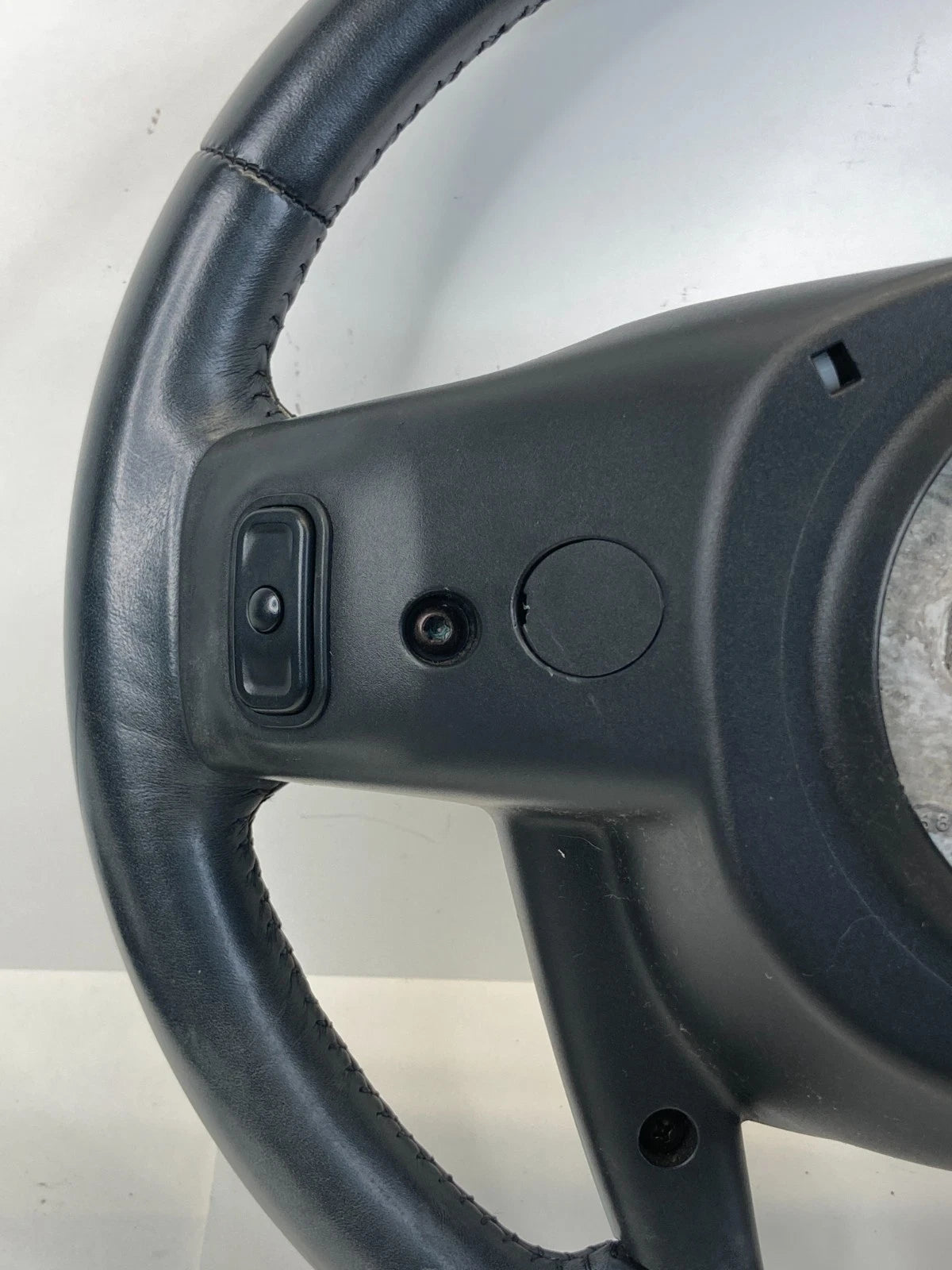 2011-2014 CHRYSLER 200 STEERING WHEEL W/CRUISE & RADIO CONTROL 1TQ87DX9AE OEM