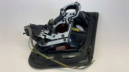 98-02 MERCEDES-BENZ E420 E430 TAILLIGHT LAMP ASSEMBLY DRIVER RR LEFT AFTERMARKET