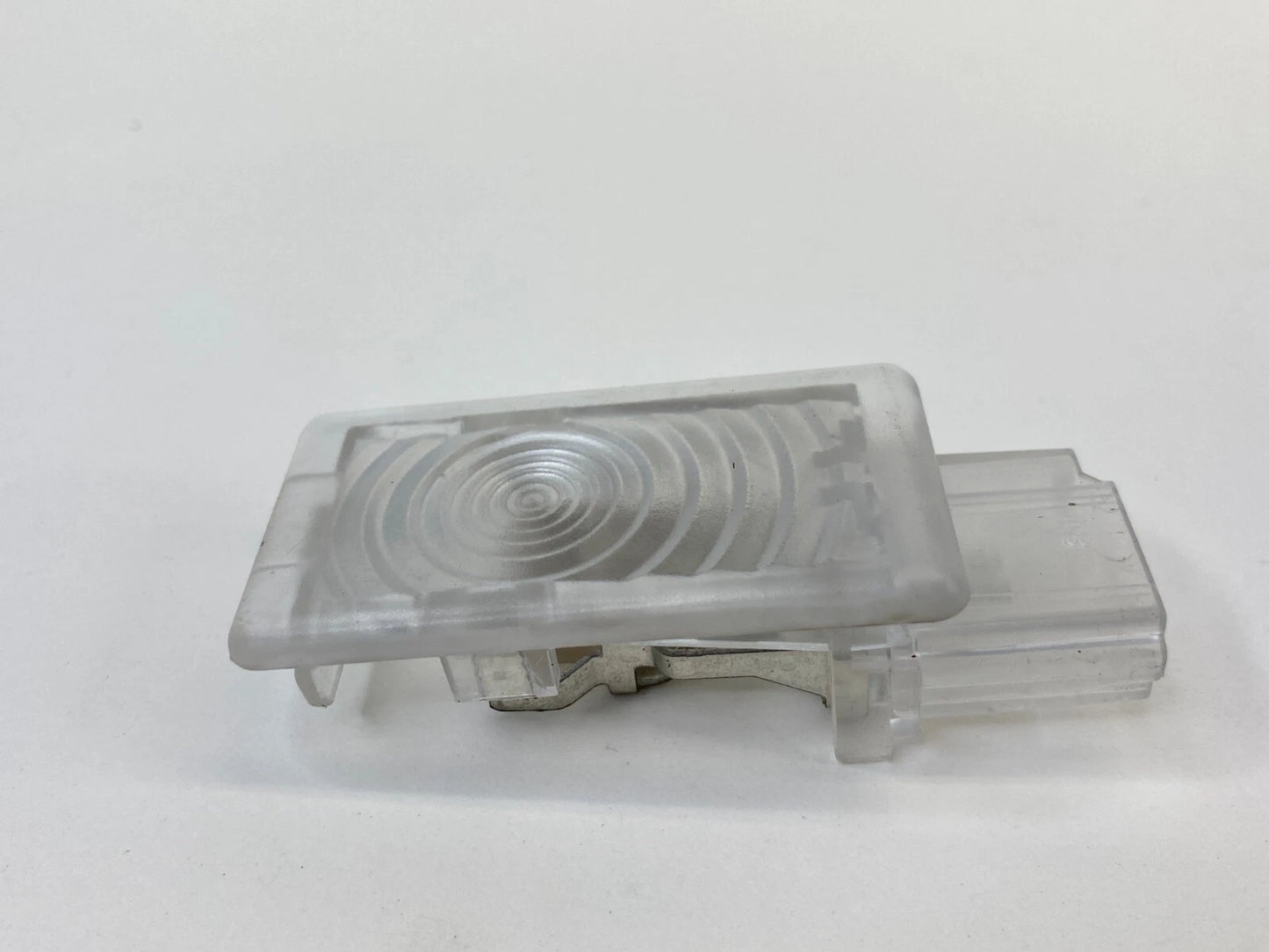 2009-2012 CHEVY TRAVERSE REAR TRUNK CARGO INTERIOR COURTESY LIGHT LAMP 13503059