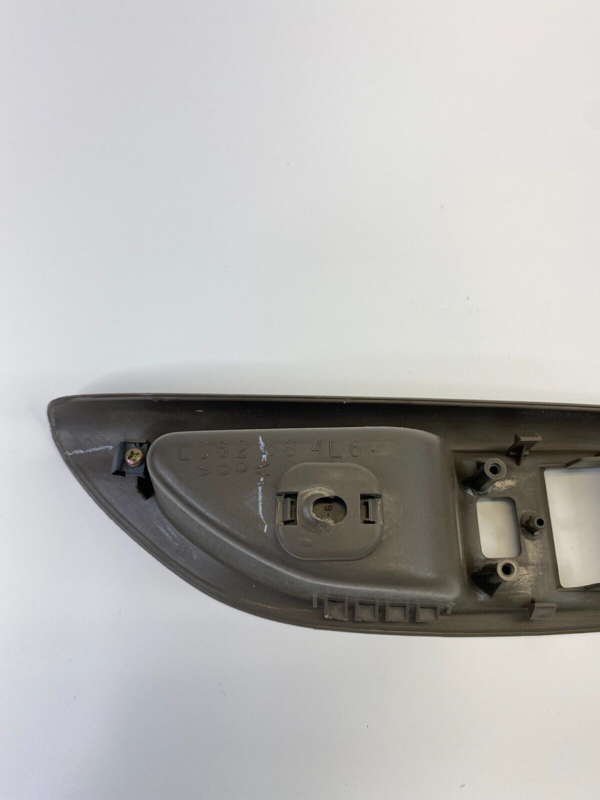 2000-2006 Mazda MPV Front Left Side Door Window Switch Bezel Trim LC62684L6 OEM