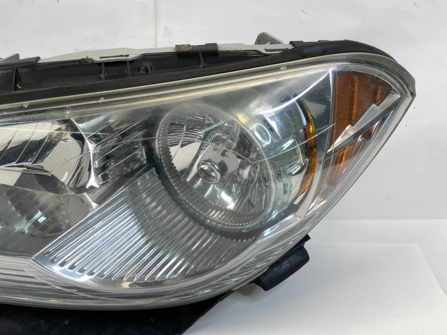 2008-2012 CHEVROLET MALIBU FRONT LEFT HEADLIGHT HEADLAMP HALOGEN 25984638 OEM