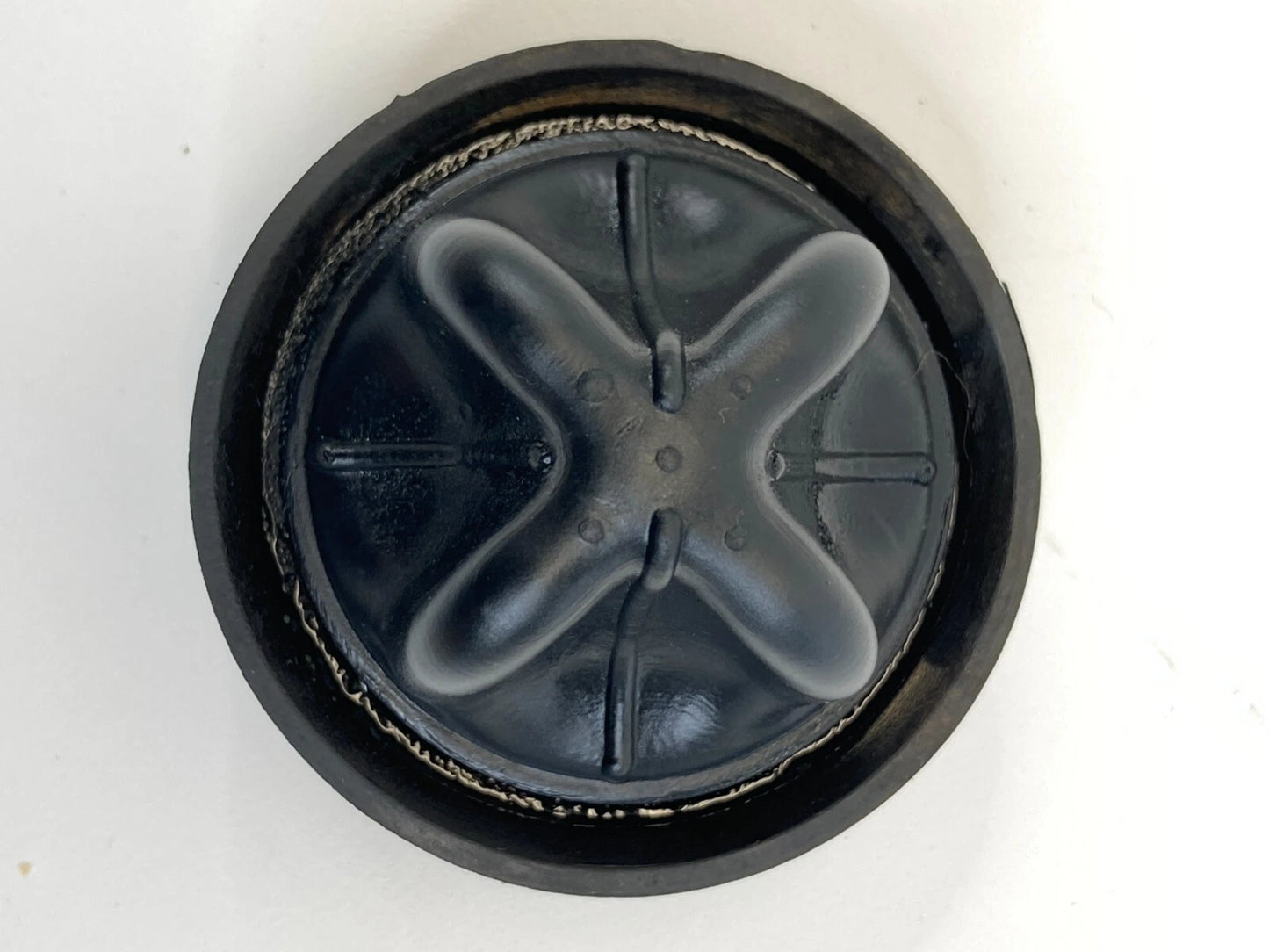 04-12 CHEVY COLORADO MANUAL TRANSMISSION CLUTCH MASTER CYLINDER RESERVOIR CAP