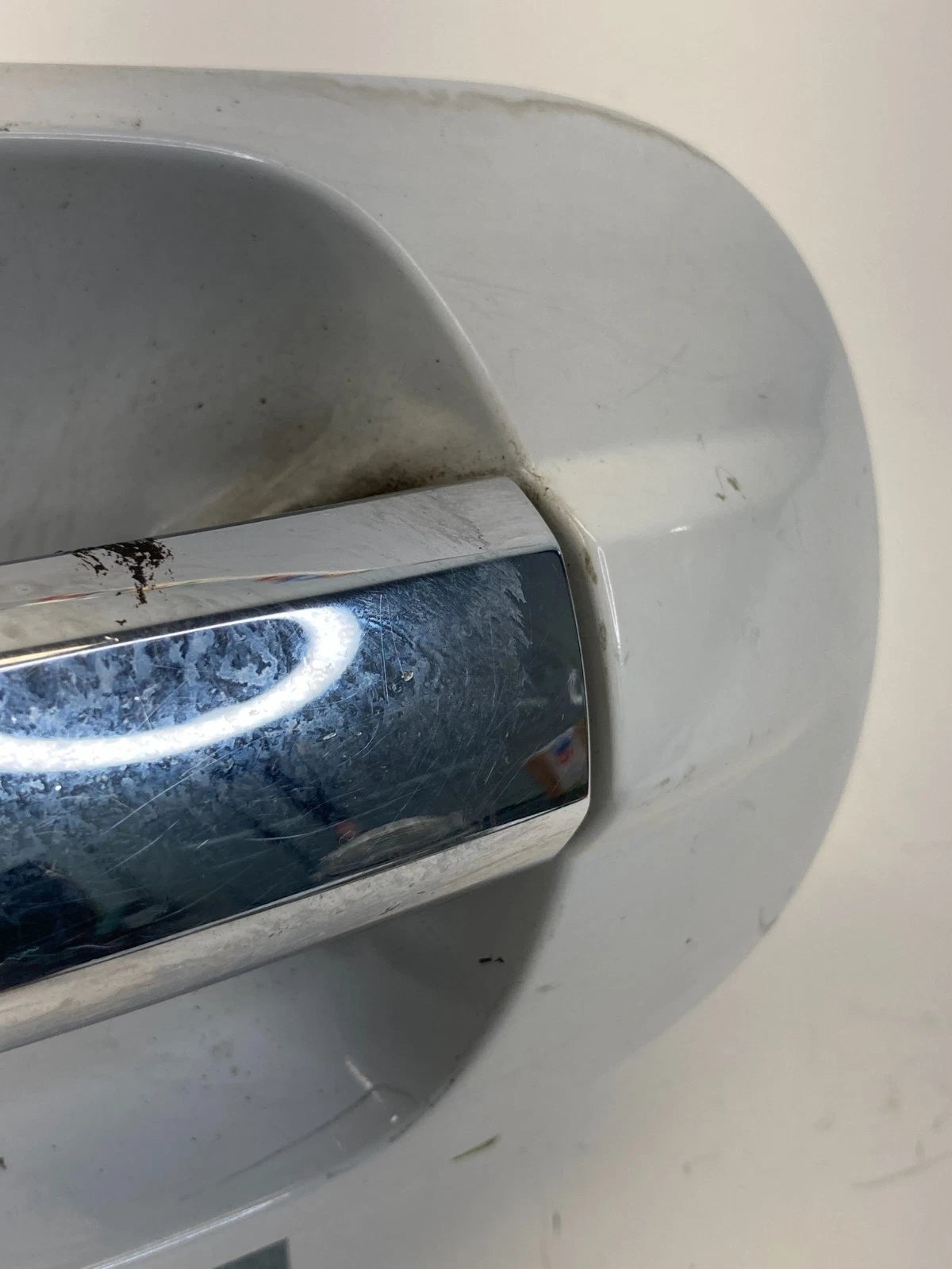2003 2004 LINCOLN NAVIGATOR FRONT RIGHT PASSENGER SIDE EXTERIOR DOOR HANDLE