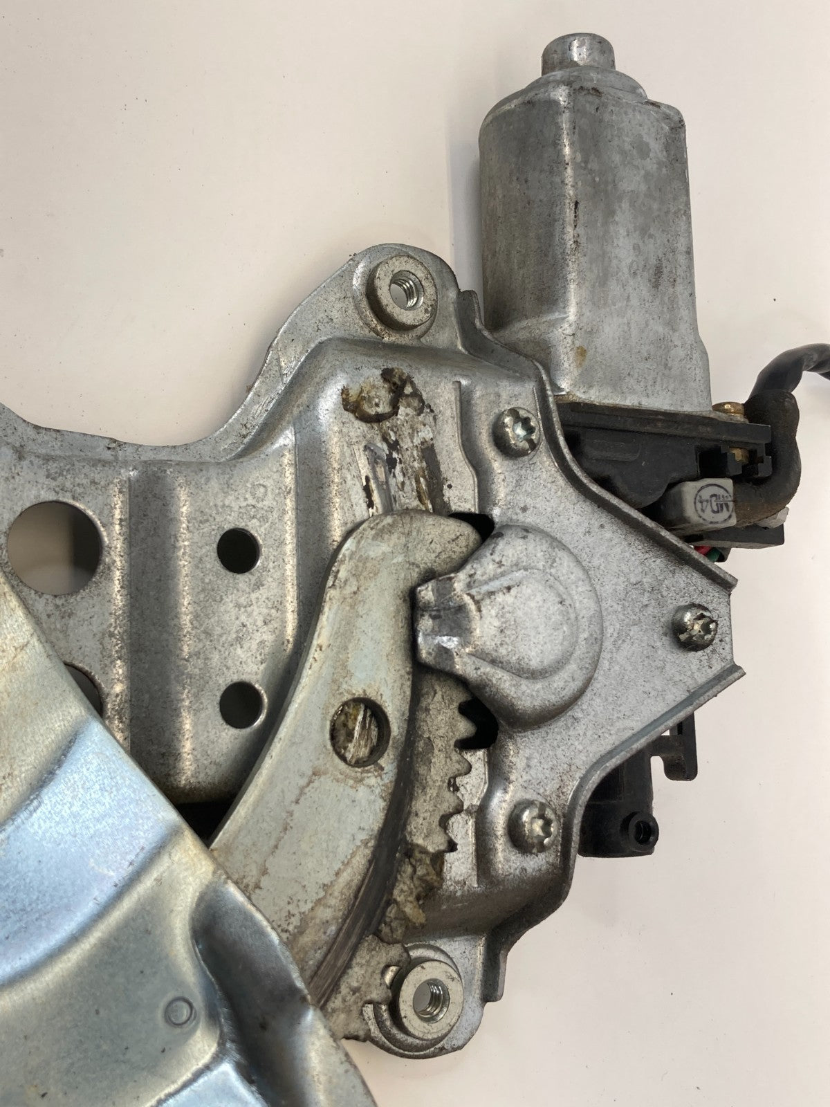 1996-2002 Toyota 4Runner Rear Right Side Door Power Window Motor W/ Regulator