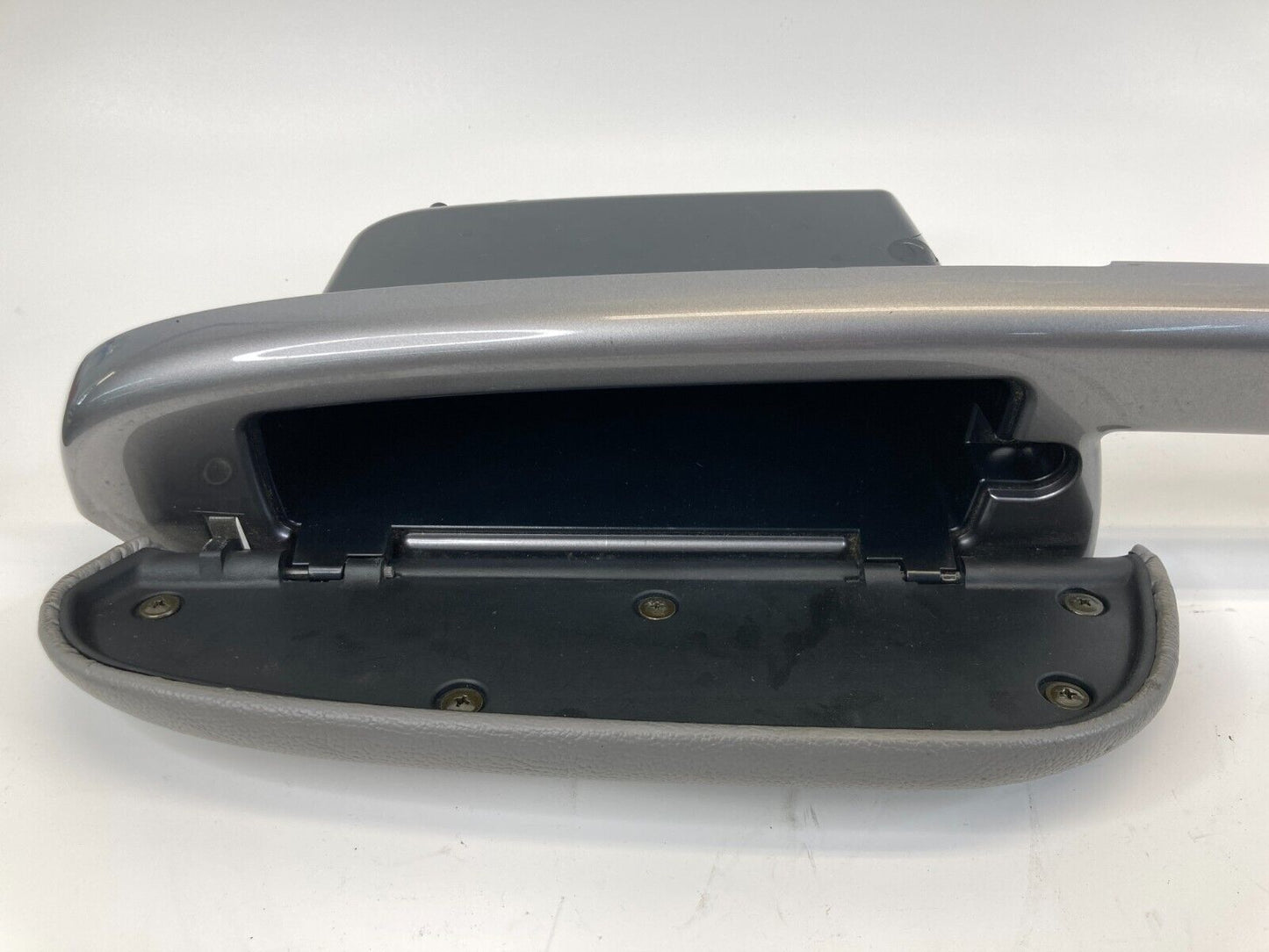 2004-2010 Toyota Sienna Front Right Side Door Armrest Arm Rest Pad 74231-AE020