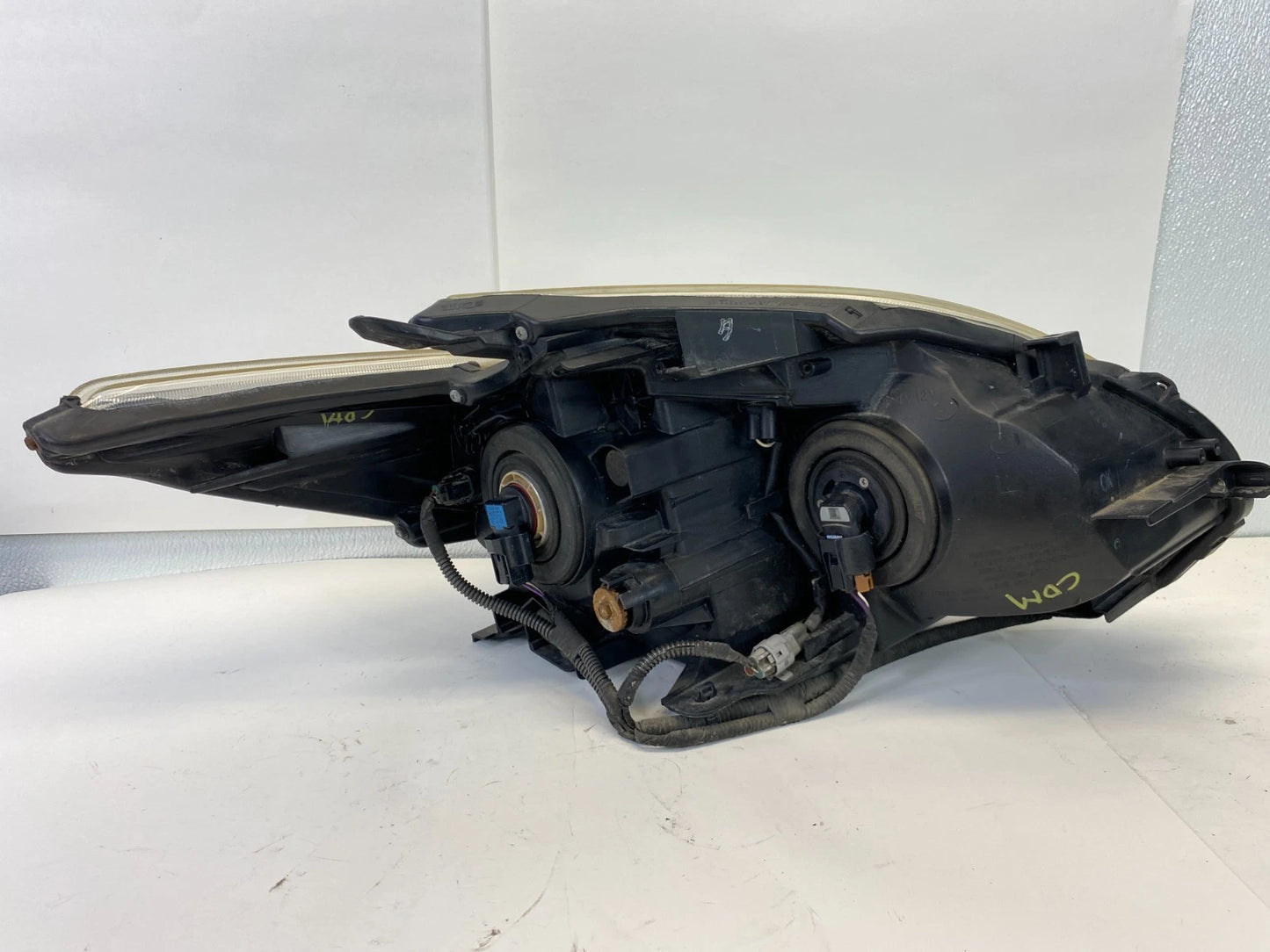 2010-2011 TOYOTA PRIUS 1.8L LEFT DRIVER SIDE HEADLIGHT HEAD LAMP ASSEMBLY OEM