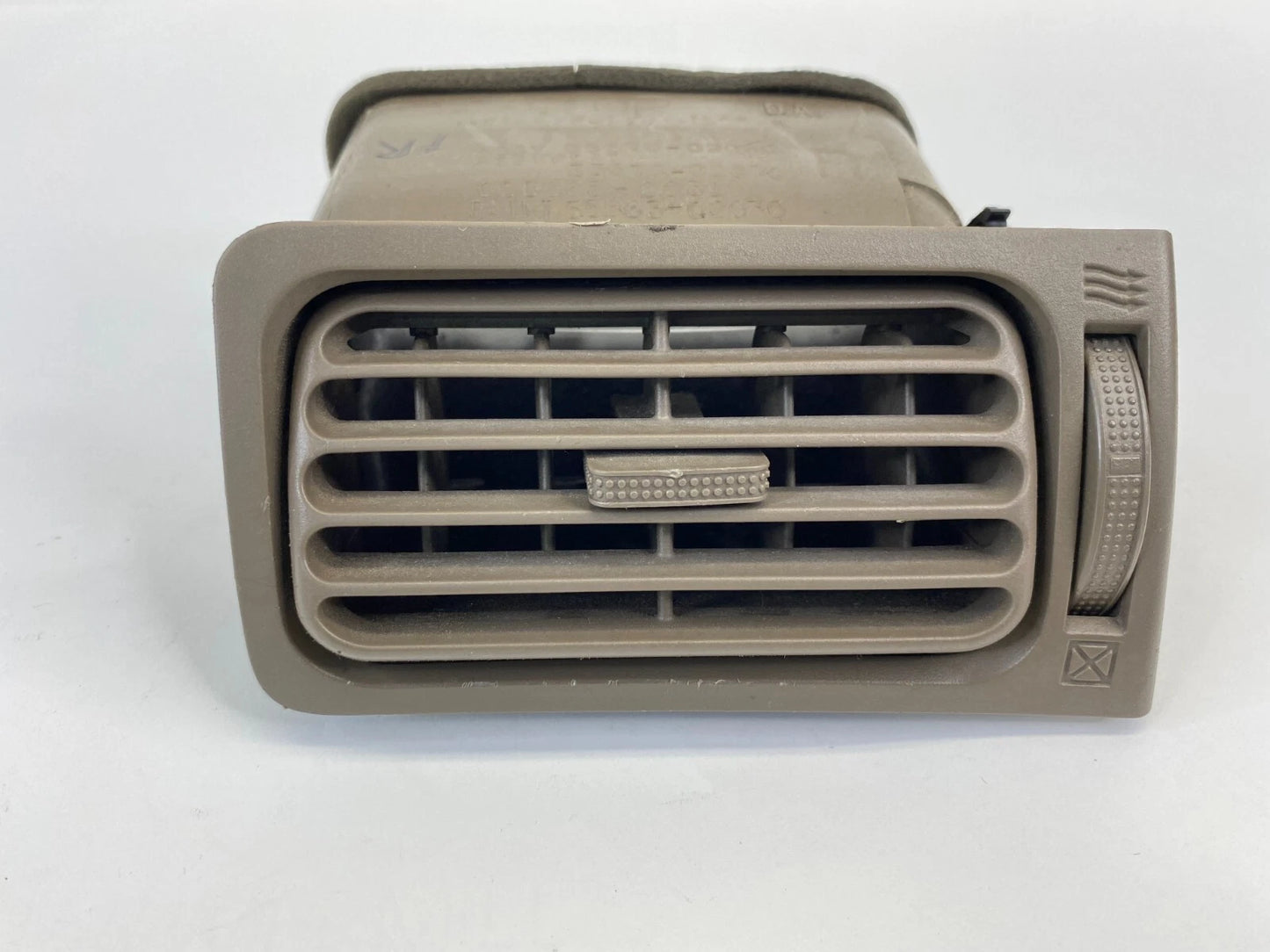 03-08 TOYOTA COROLLA DASH RIGHT AC HEATER AIR VENT OUTLET DUCT GRILL 55670-02060