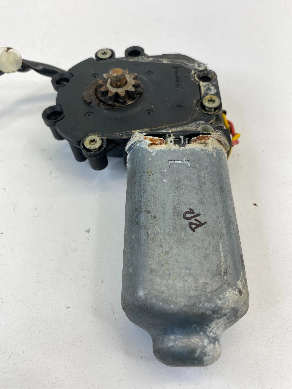 96 97 98 99 00 HONDA CIVIC SEDAN REAR RIGHT SIDE DOOR WINDOW MOTOR ASSEMBLY OEM