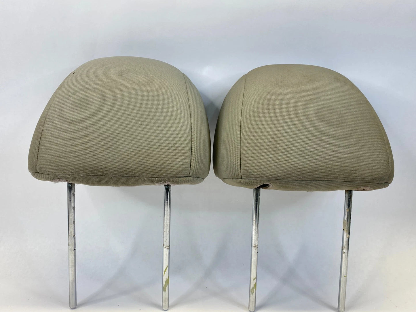 10-13 KIA FORTE SEDAN FRONT SEATS HEADREST HEAD REST LH & RH SET PAIR CLOTH OEM