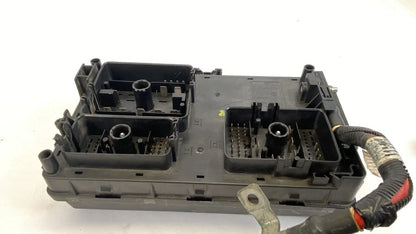 2010 2011 CADILLAC SRX 3.0L ENGINE FUSE BOX FUSEBOX W/O FOG LIGHTS 15896994 OEM