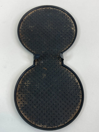 2000-2005 TOYOTA CELICA CENTER CONSOLE CUP HOLDER INSERT MAT RUBBER 58916-20030