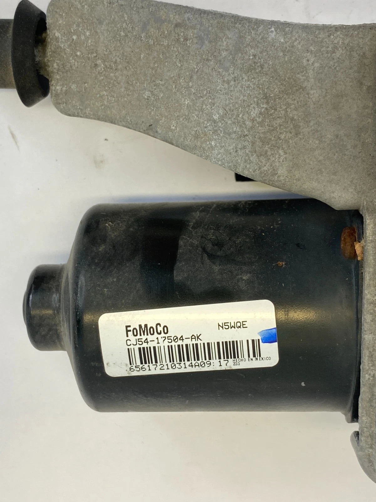2013-2019 FORD ESCAPE FRONT LEFT DRIVER WINDSHIELD WIPER MOTOR ASSEMBLY OEM