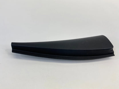 2009-2012 CHEVROLET TRAVERSE REAR LEFT DOOR INNER FRAME CORNER BEZEL 25852794