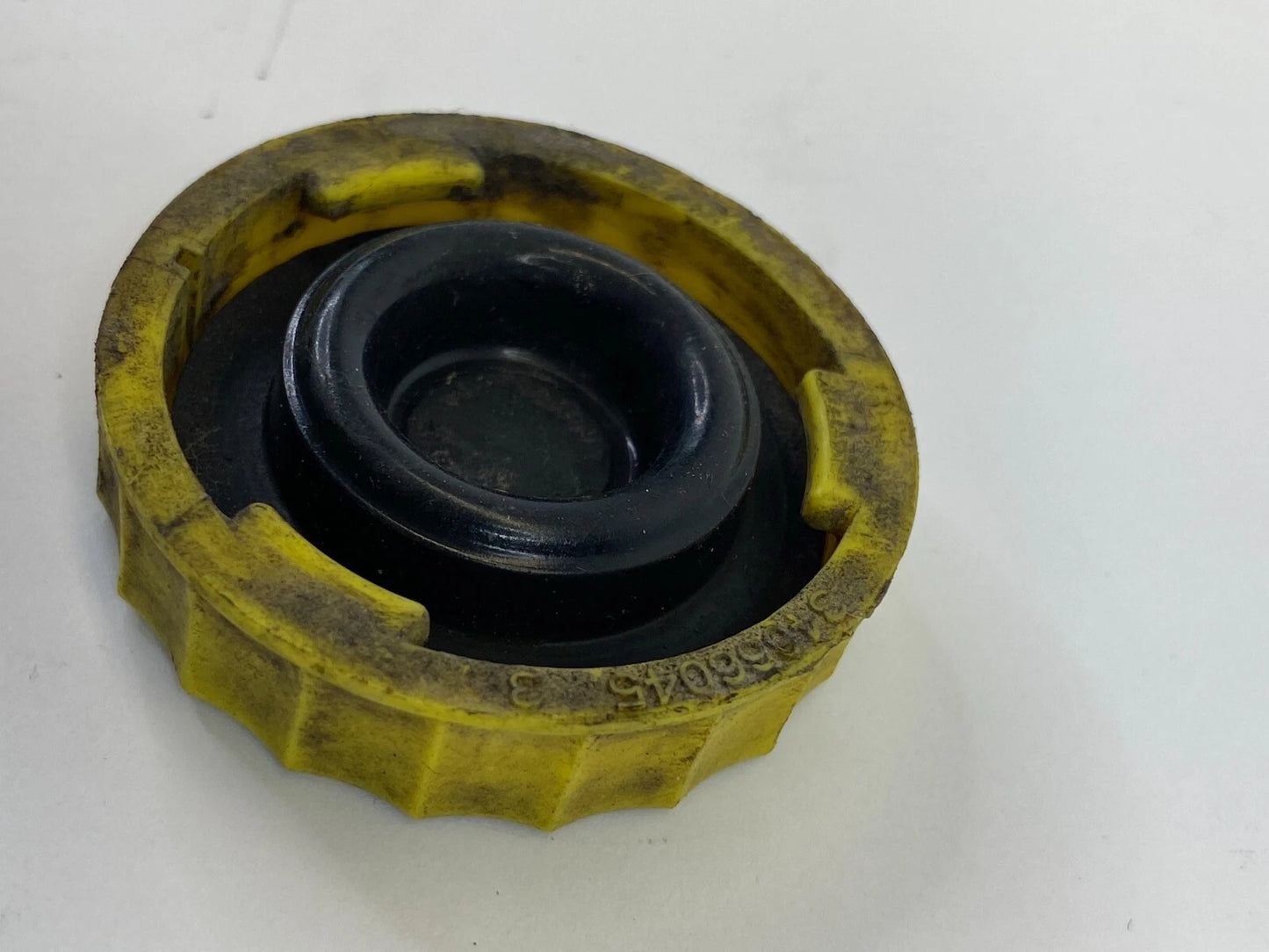 08-16 CHRYSLER TOWN & COUNTRY 3.3L BRAKE FLUID CYLINDER TANK CAP 34666045 OEM