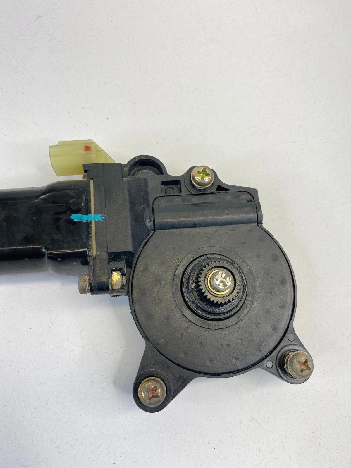 1994-2005 HYUNDAI SONATA 4-DR REAR LEFT DRIVER SIDE POWER DOOR WINDOW MOTOR OEM