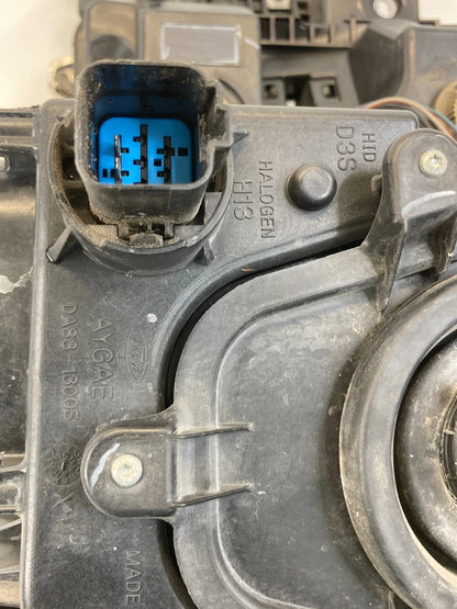 2013-2019 Ford Flex Front Right FR RH Halogen Headlight Headlamp DA83-13005 OEM