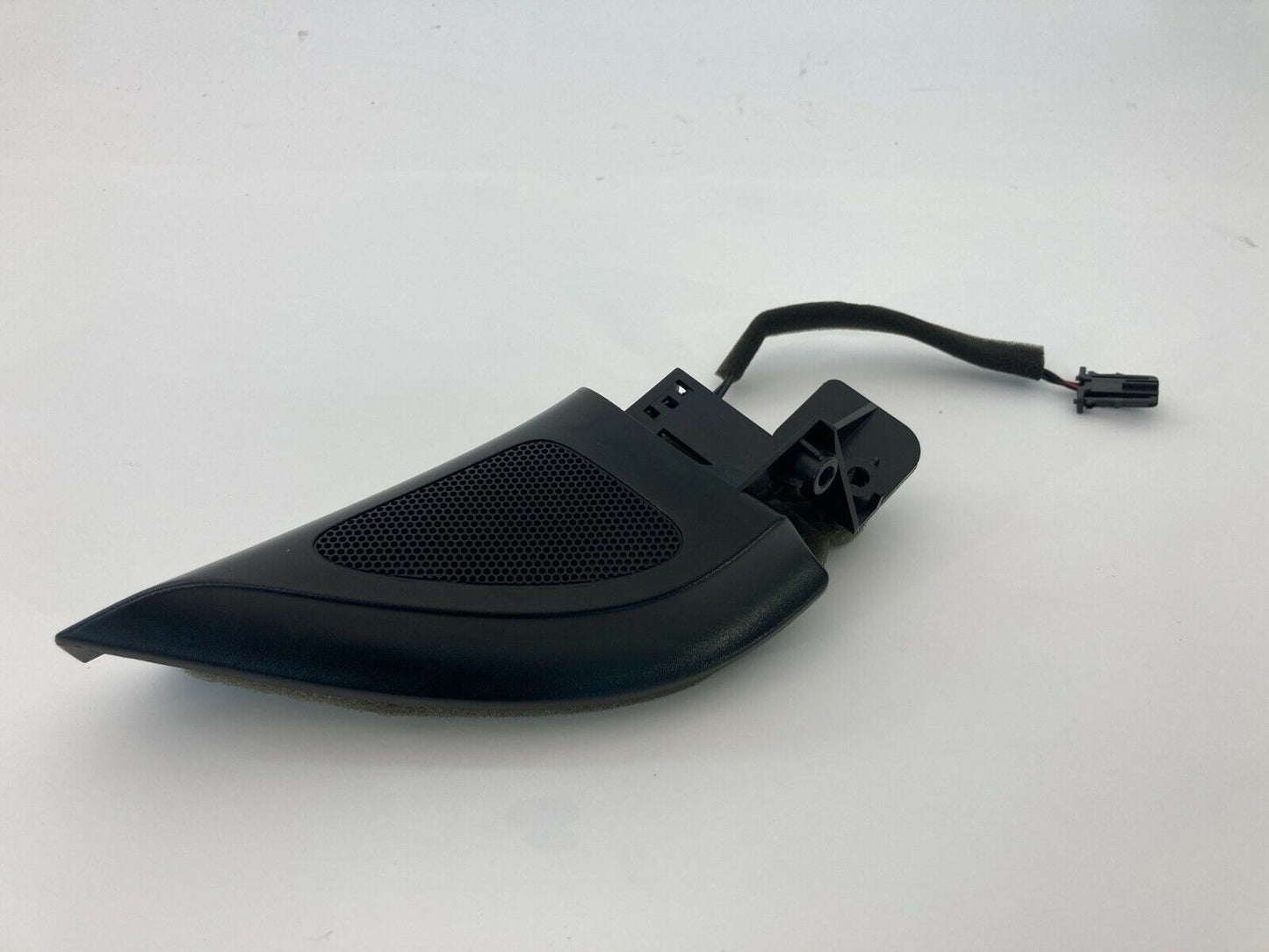 2005-2010 Volkswagen Jetta Front Right Door Mirror Cover Tweeter Speaker OEM