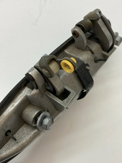 00 01 02 03 04 05 Buick LeSabre Rear Left Side Exterior Door Handle Assembly OEM