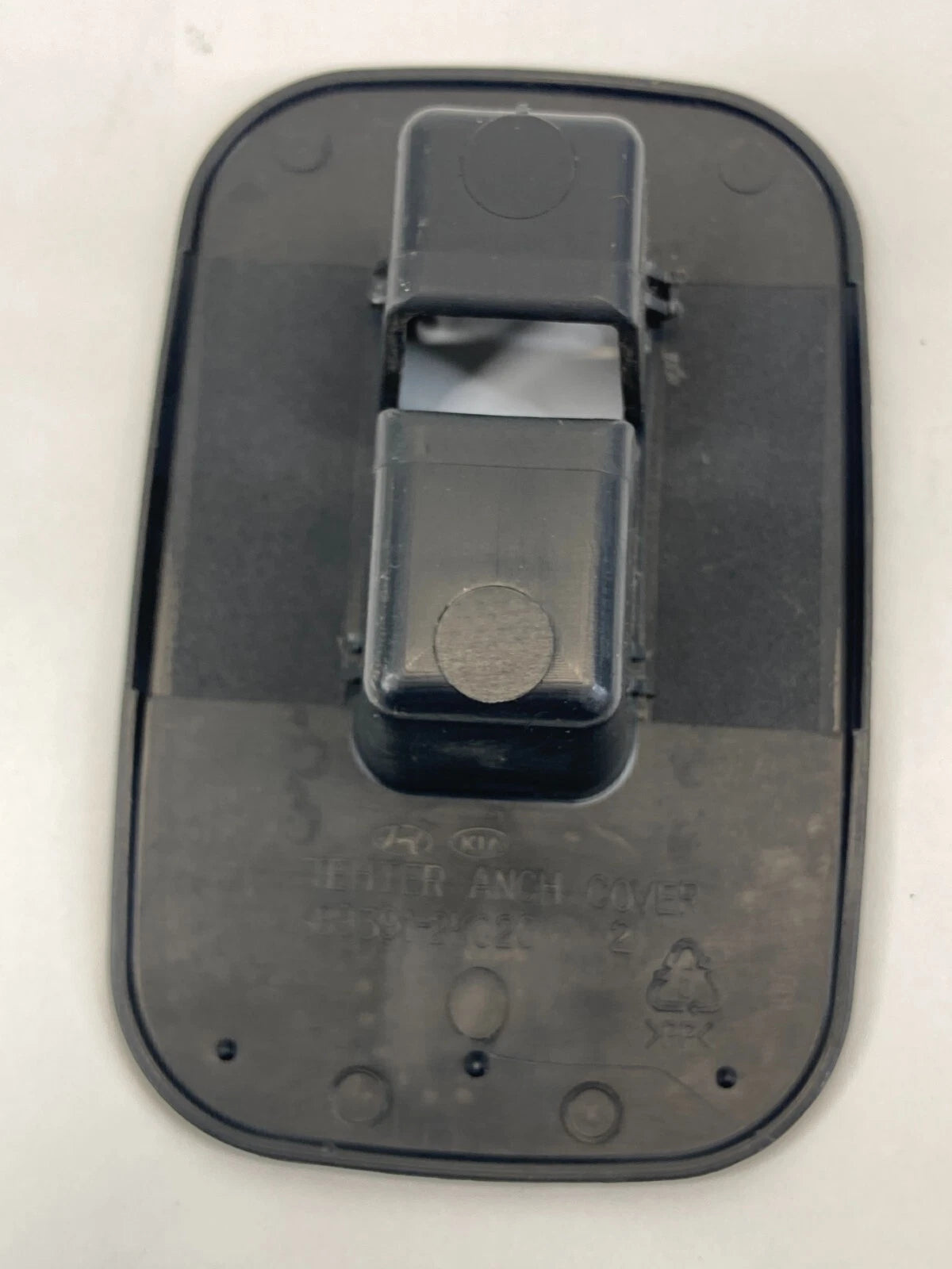 2010 2011 10 11 KIA SOUL REAR CHILD SEAT ANCHOR CAP LID TRIM BEZEL 893912K020