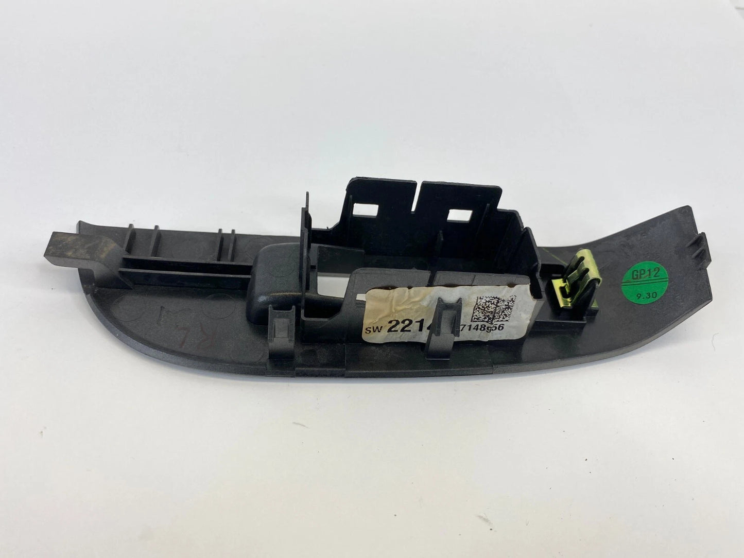 2013-2015 CHEVROLET MALIBU REAR LEFT DOOR WINDOW SWITCH BEZEL COVER TRIM OEM