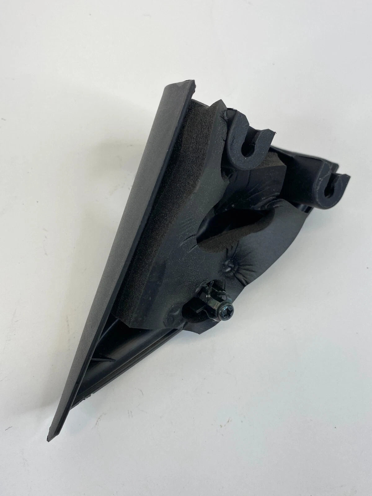 2006-2011 HYUNDAI ACCENT FRONT LEFT DRIVER DOOR MIRROR CORNER COVER TRIM OEM
