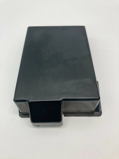 1993 93 CHRYSLER IMPERIAL 3.8L V6 BASE RELAY FUSE BOX COVER TRIM LID CAP OEM