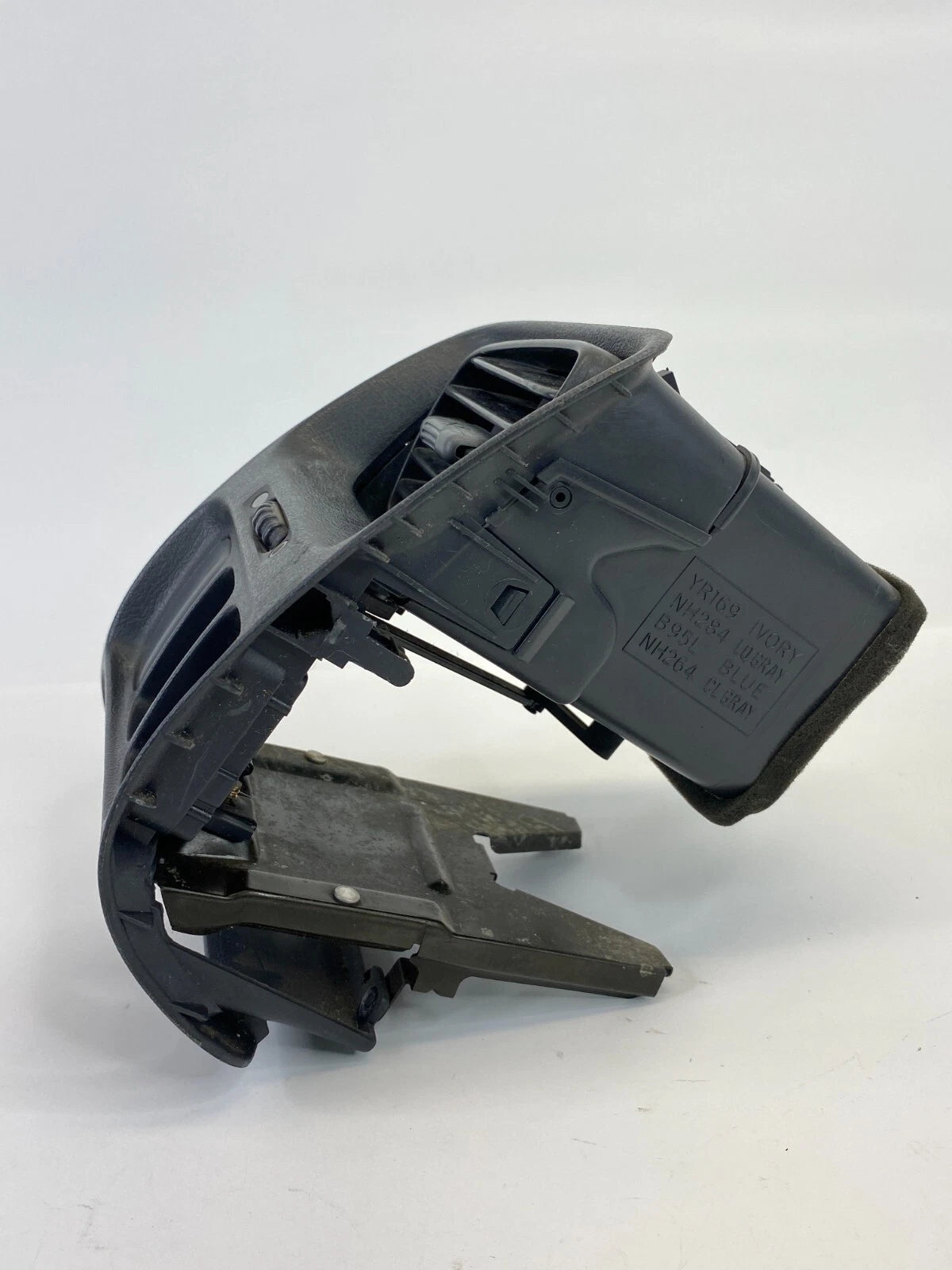 1998-2002 HONDA ACCORD LEFT DRIVER DASH A/C AIR VENT OUTLET BEZEL GRILL OEM