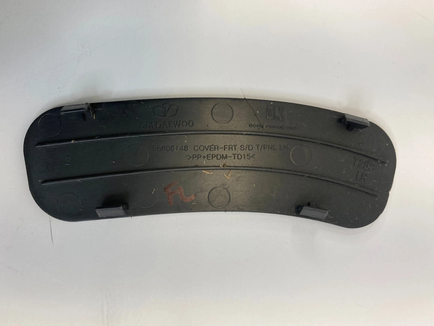 2009-2011 CHEVROLET AVEO SEDAN 4-DR FRONT LEFT DOOR COVER TRIM 96806148 OEM