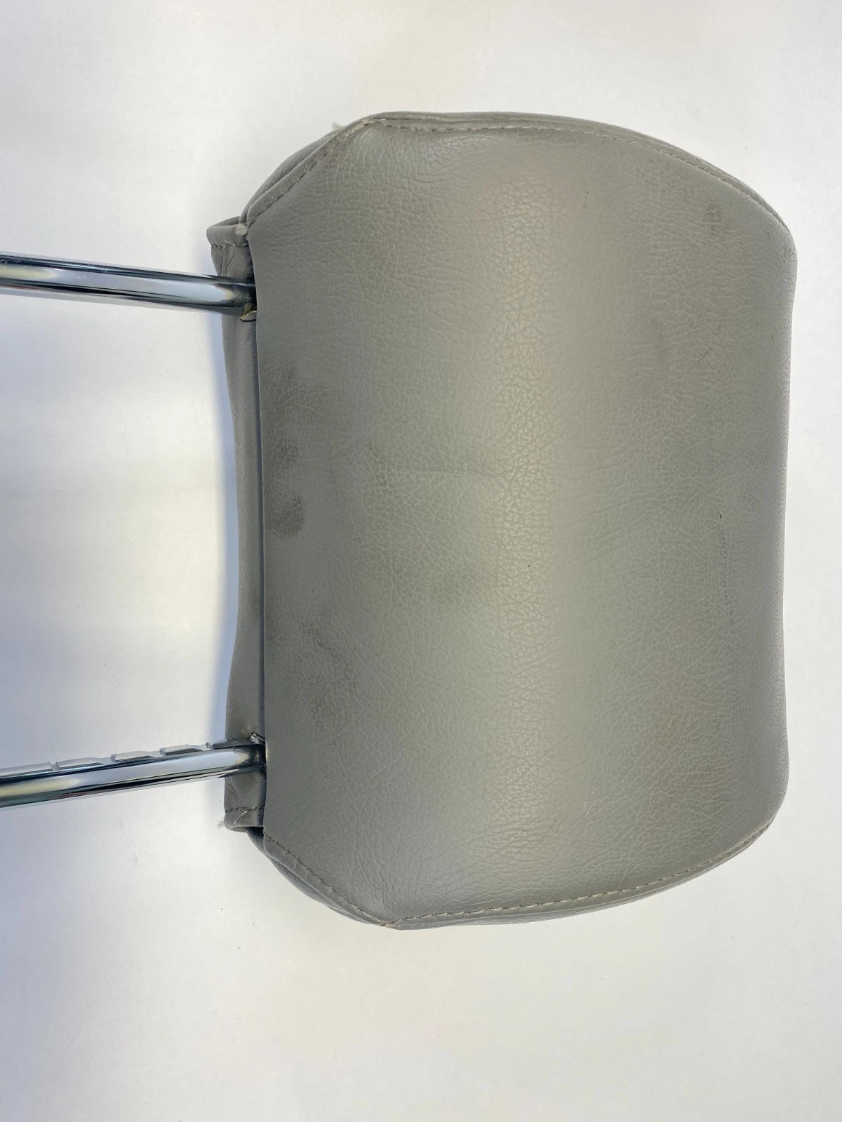 06-10 TOYOTA SIENNA FRONT LEFT RIGHT PASSENGER DRIVER SIDE HEADREST LEATHER OEM
