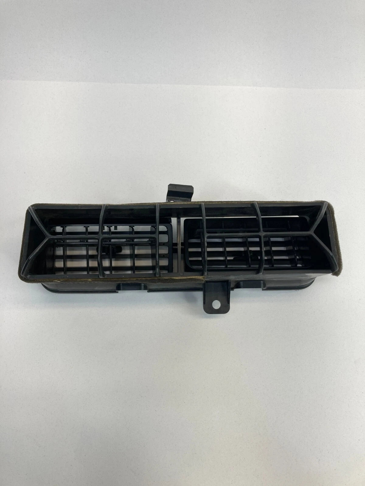 98 99 00 01 NISSAN ALTIMA CENTER DASH A/C AIR VENT DUCT GRILLE 68750-9E000 OEM