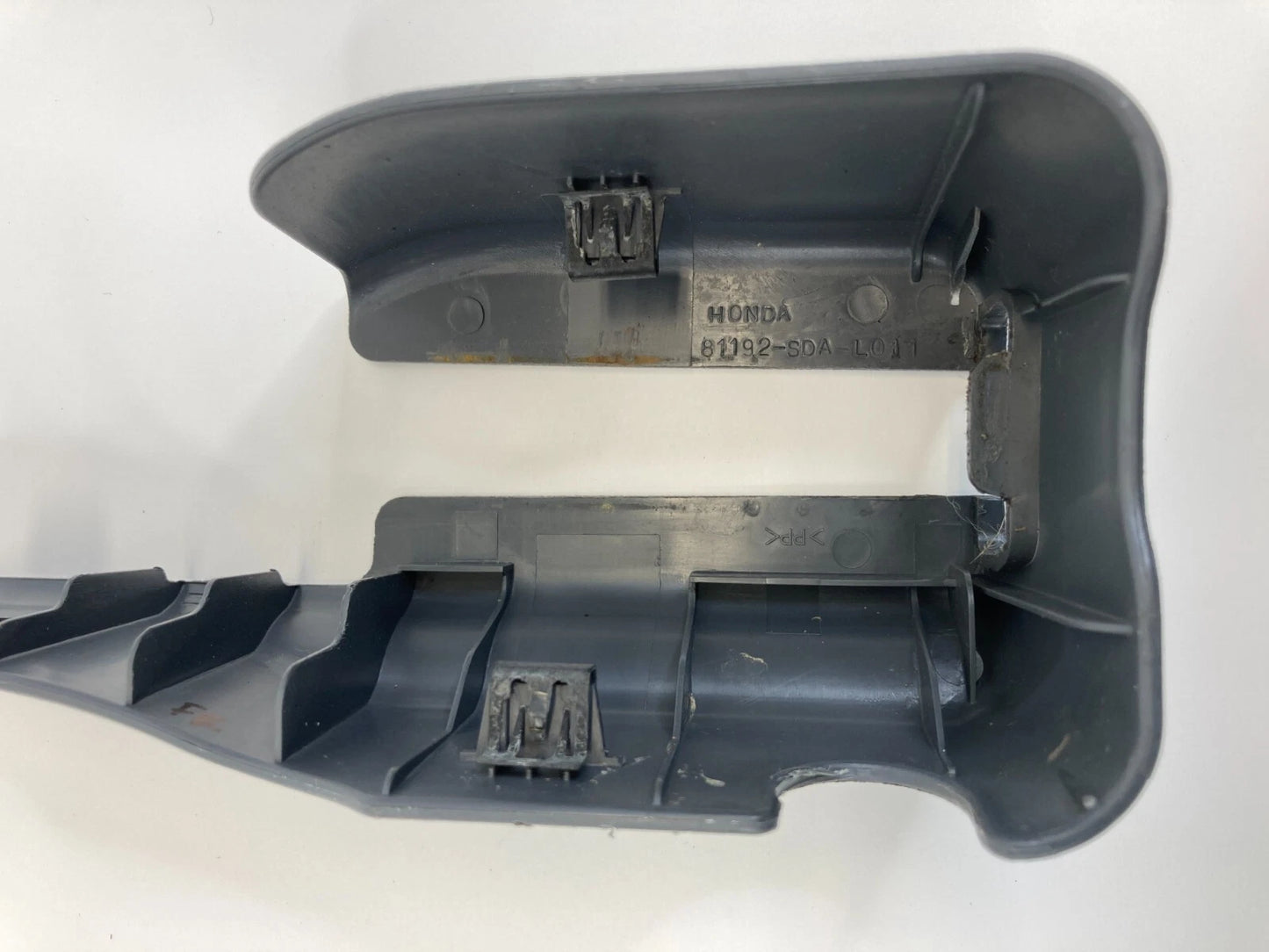 2003-2007 HONDA ACCORD REAR RIGHT SIDE SEAT TRACK END COVER TRIM 81192-SDA-L011