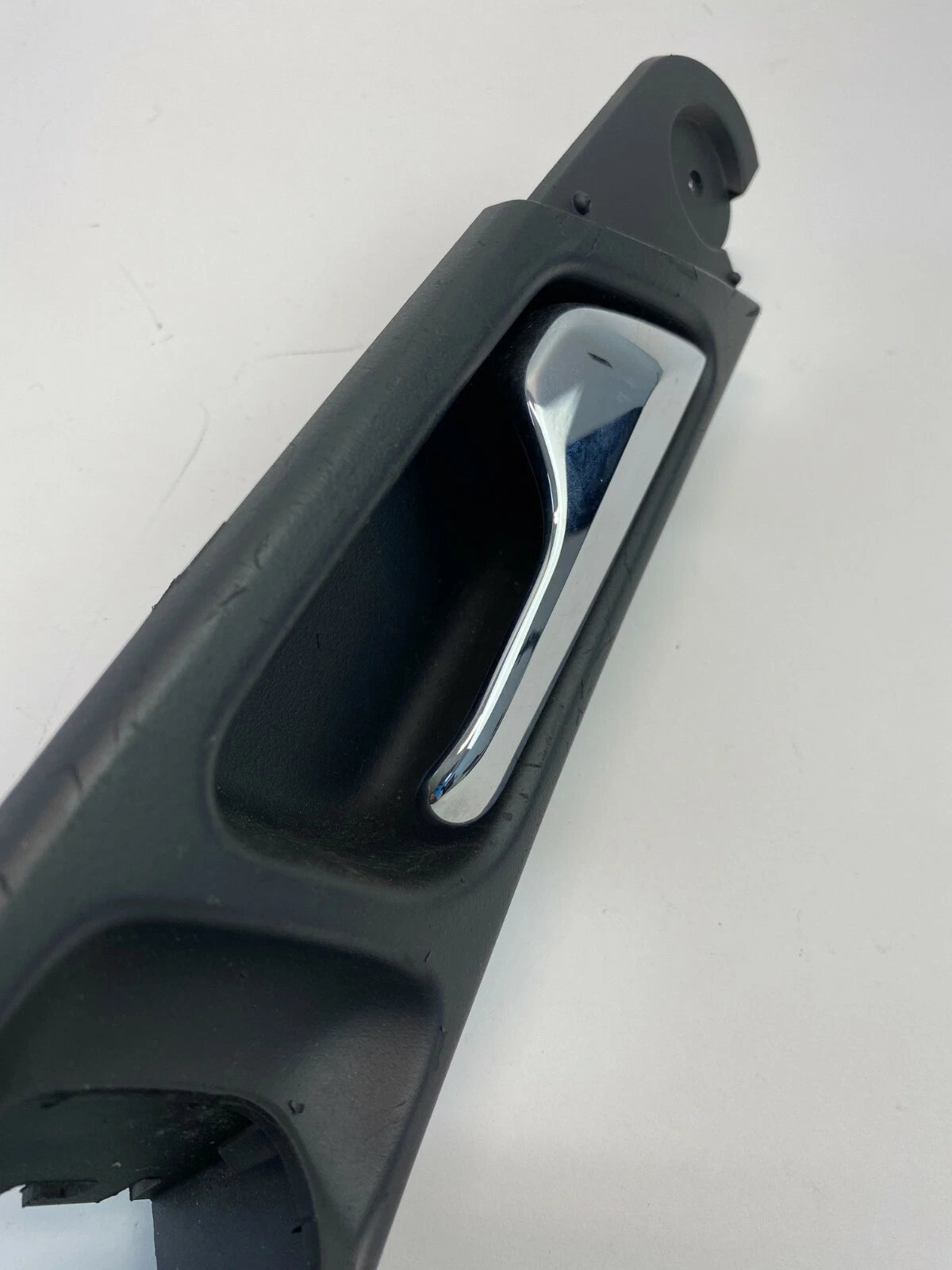 2006 2007 MERCEDES-BENZ C280 INNER DOOR HANDLE REAR RIGHT BLACK SILVER A3185