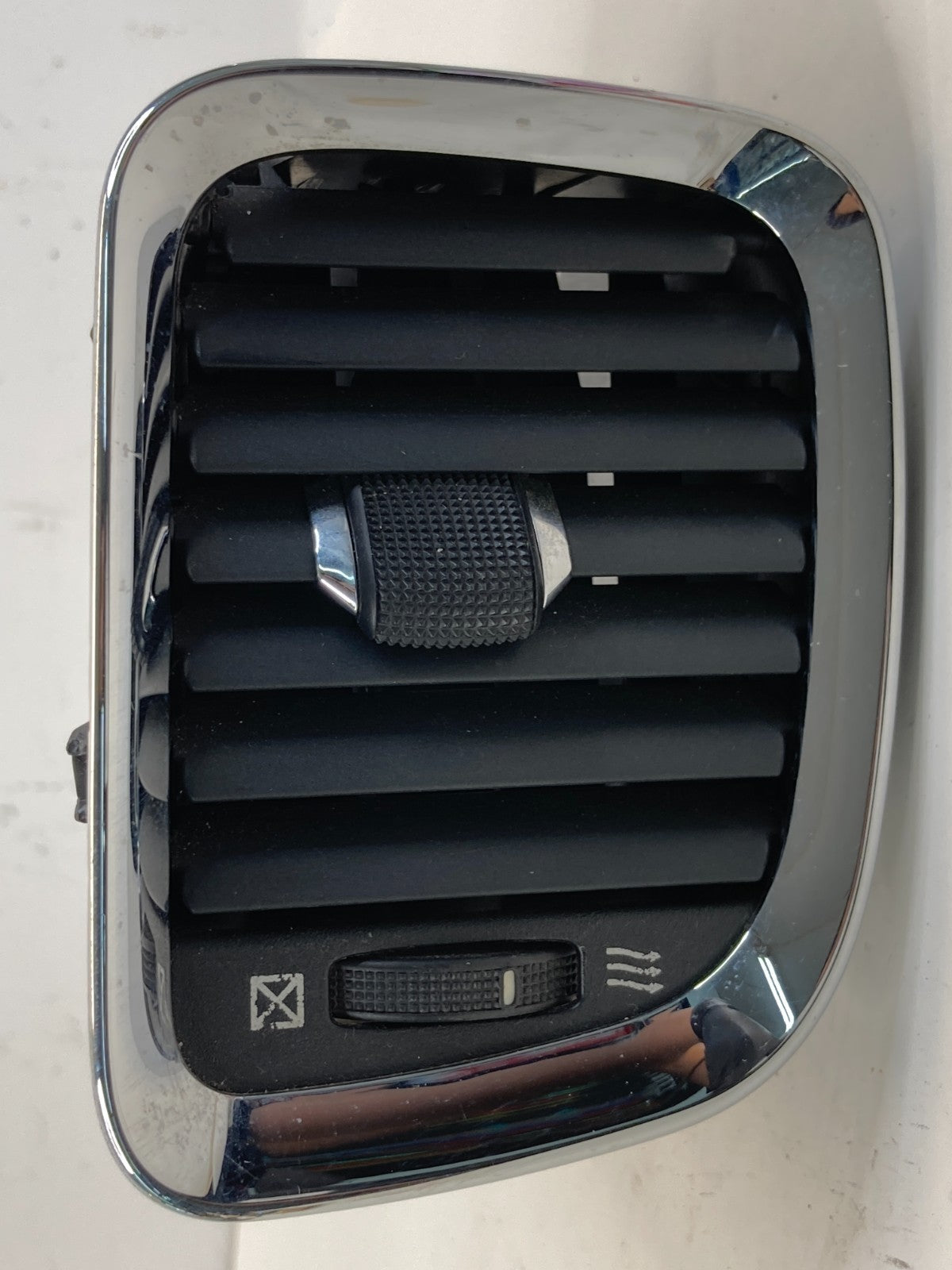 11-13 Dodge Durango Dash Right Side Heater Air Vent Outlet Grille 00006044-01