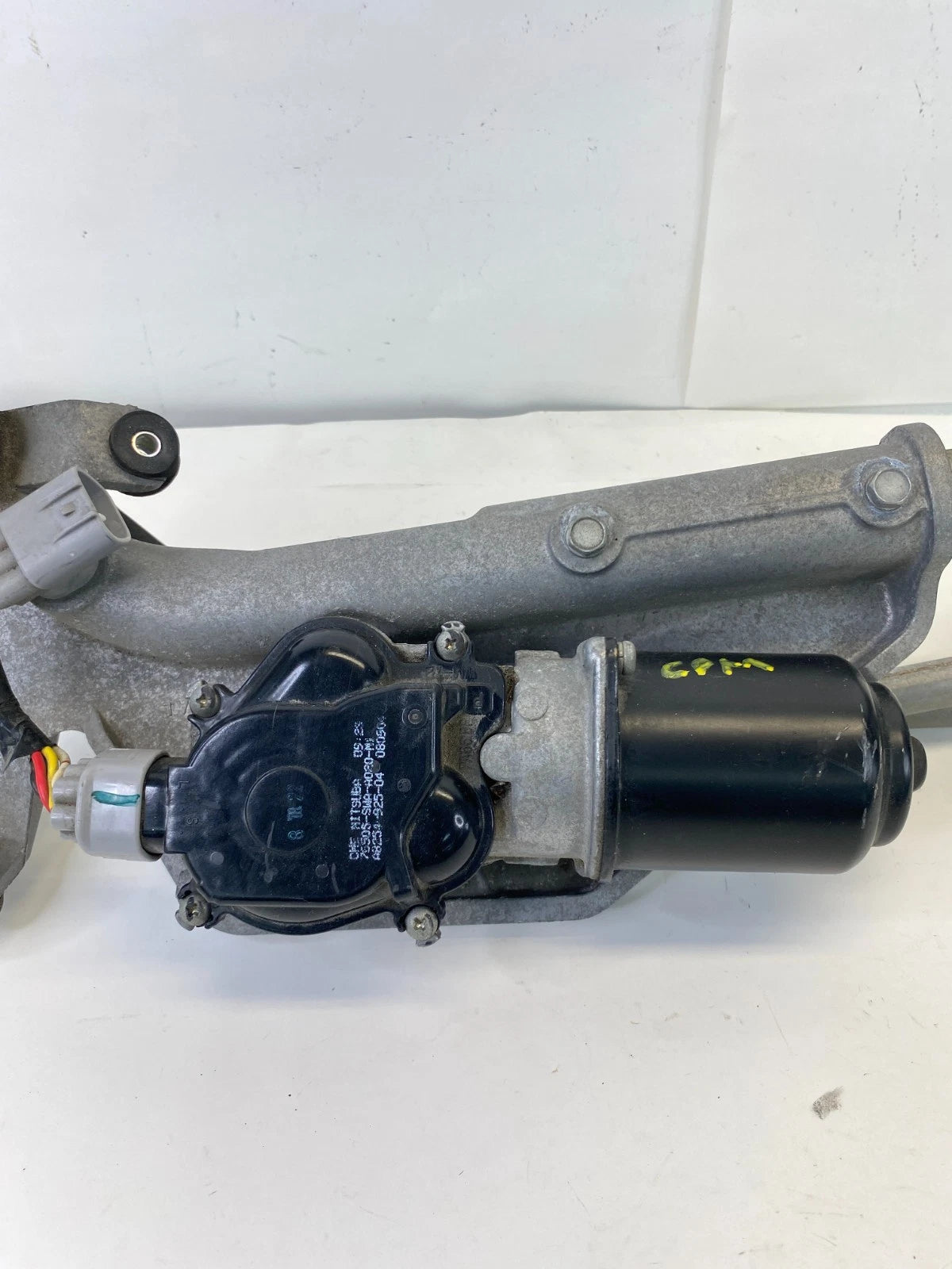 2007-2011 HONDA CR-V FRONT WIPER MOTOR & LINKAGE TRANSMISSION OEM 76505-SWA-A02